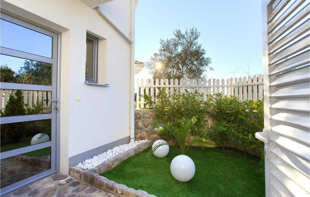 Gorgeous Home In Krk With Outdoor Swimming Pool Krk Town Chorvatsko